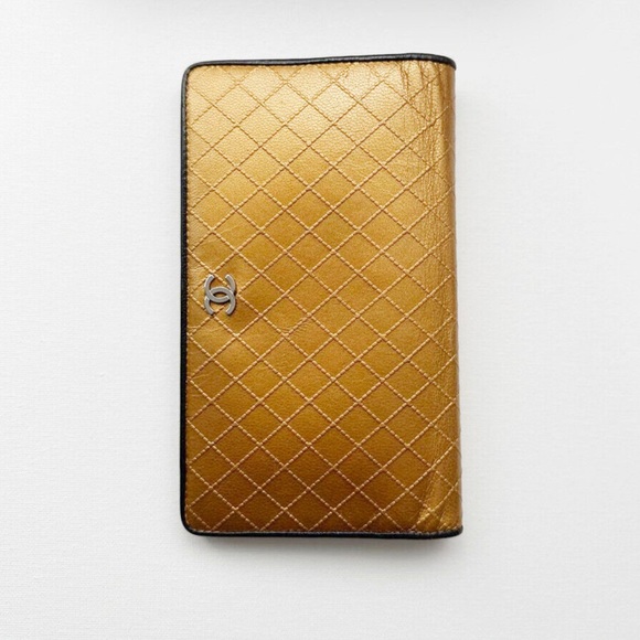 Authentic Chanel Metallic Gold Quilted Leather Flap Wallet with certificate card - Picture 3 of 17